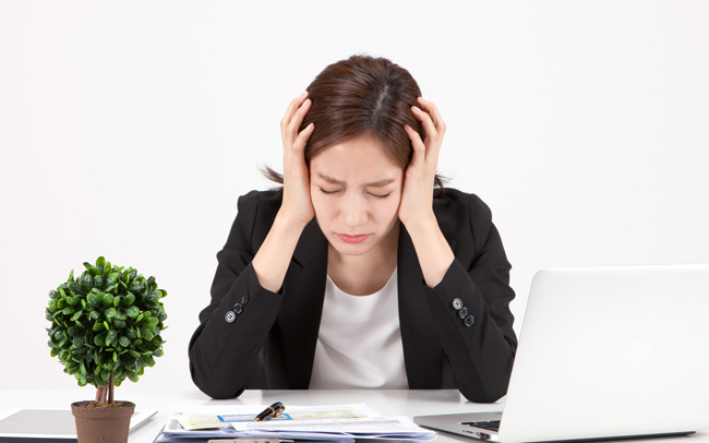 緊張性頭痛の特徴と対処法