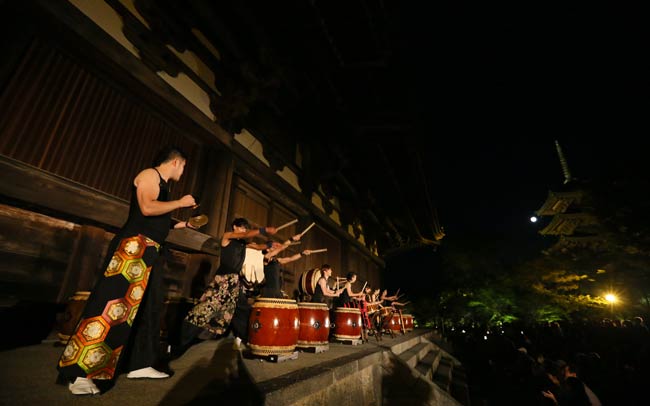 京都世界遺産“東寺”で和太鼓演奏体験