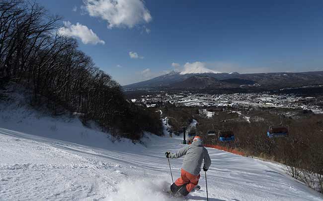 軽井沢駅からすぐ！冬は白銀の世界でスキー