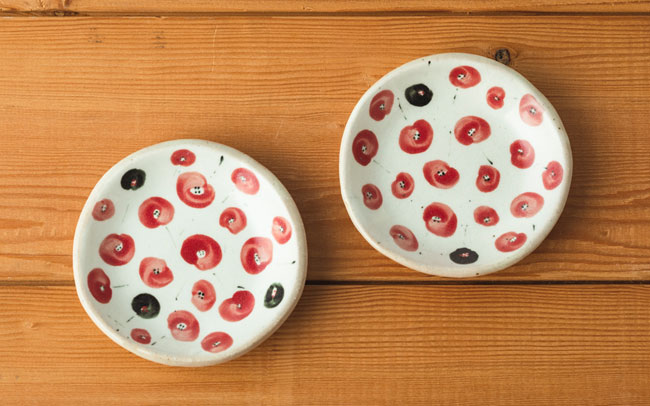笠間の陶芸家。鈴木あかねさんのお皿をプレゼント＿日本のよりみち案内