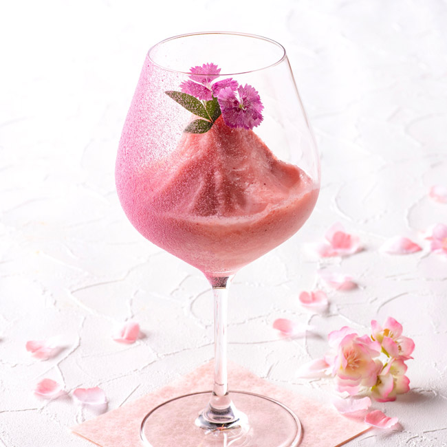 ヒルトン東京ベイ「Strawberry×Sakura Afternoon Tea」