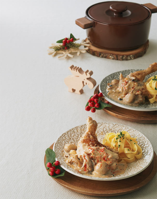 クリスマスのメイン料理「鶏肉ときのこのフリカッセ」のレシピ１