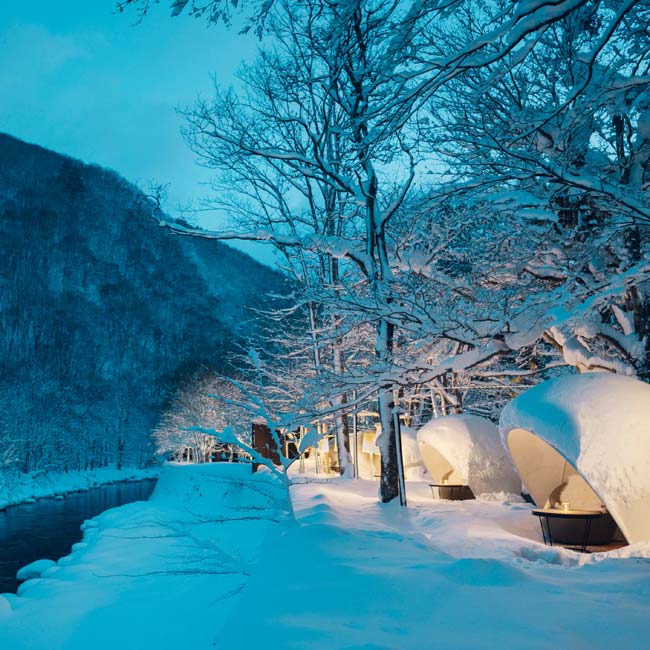 【奥入瀬渓流ホテル】純白の雪景色が広がる、秘境温泉を独り占め！「冬の絶景雪見露天」