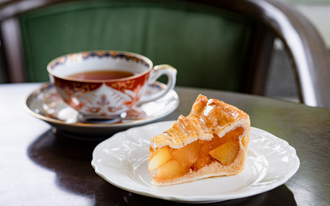 洋館カフェでアップルパイを食べ比べ／大正浪漫喫茶室＿日本のよりみち案内