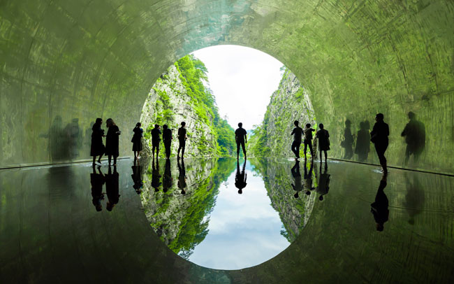 マ・ヤンソン / MADアーキテクツ「Tunnel of Light」Photo Nakamura Osamu（清津峡渓谷トンネル）,2023年の越後妻有
