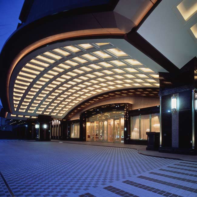 「リーガロイヤルホテル東京」のエントランス
