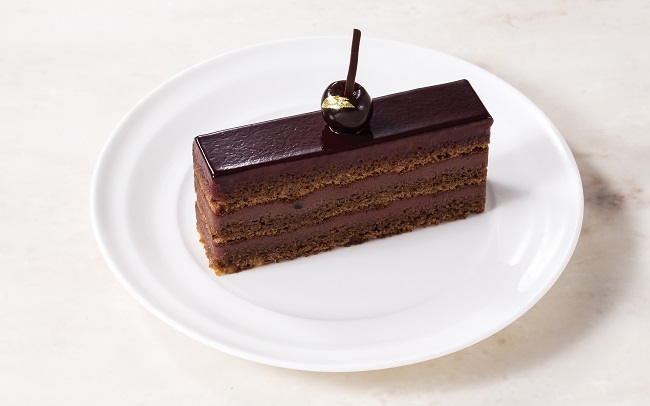 ヨックモック「ショコラ グリオット」チョコレートケーキ