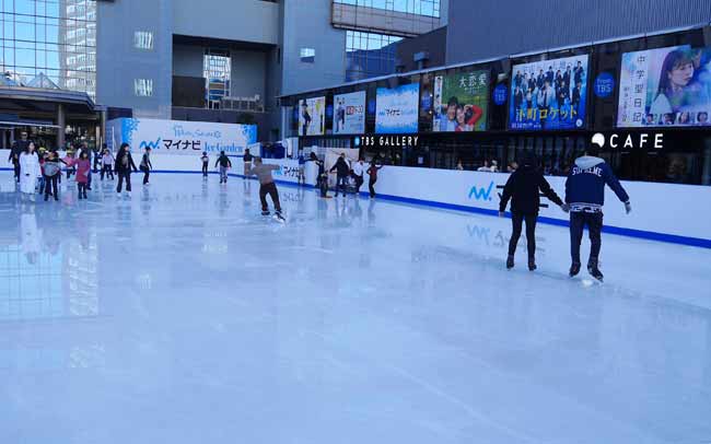 赤坂サカスのスケート場が今年もオープン！