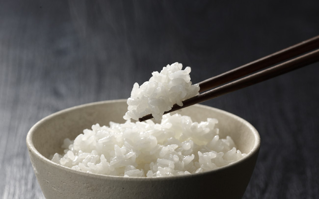 お米を抜くダイエットで痩せるって本当？