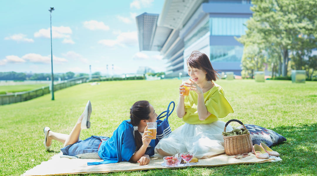 東京競馬場でピクニック