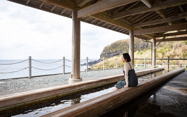 八丈島、足湯きらめき