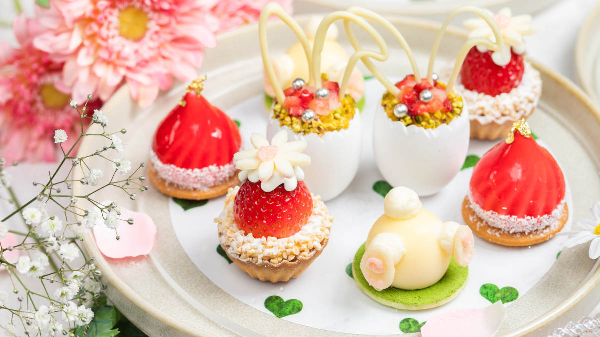 新横浜プリンスホテル「Strawberry ＆ Bunny Afternoon Tea ～White＆Pink～」