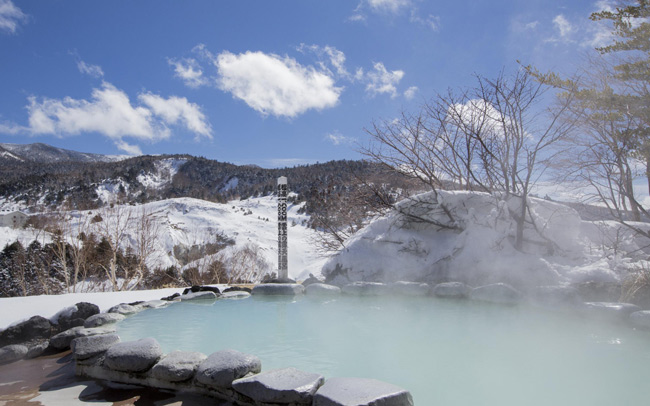 関東近郊・絶景の雪見温泉