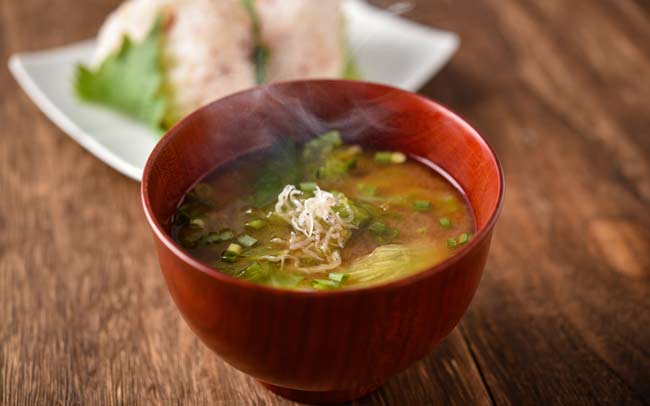 日本の伝統「発酵食品」で元気に。気軽に取り入れられる味噌は弱った体の救世主