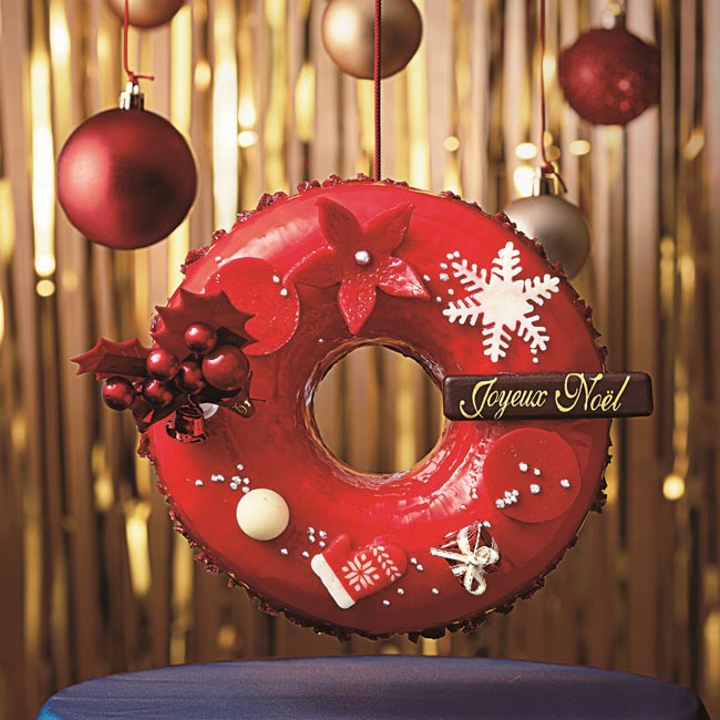西武池袋本店のクリスマスケーキ2023「セバスチャン・ブイエ／クロンヌ　ド　ノエル」