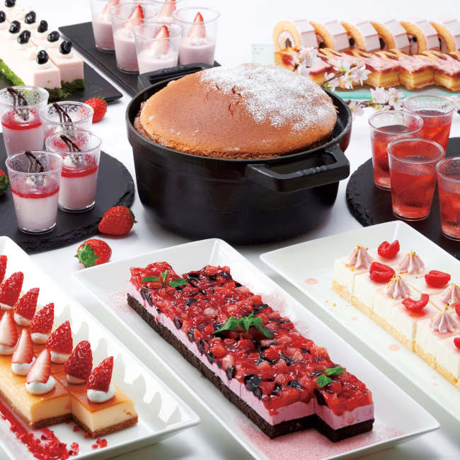 横浜ロイヤルパークホテル「スカイブッフェ―春のお祝い料理といちごと桜のスイーツフェア―」