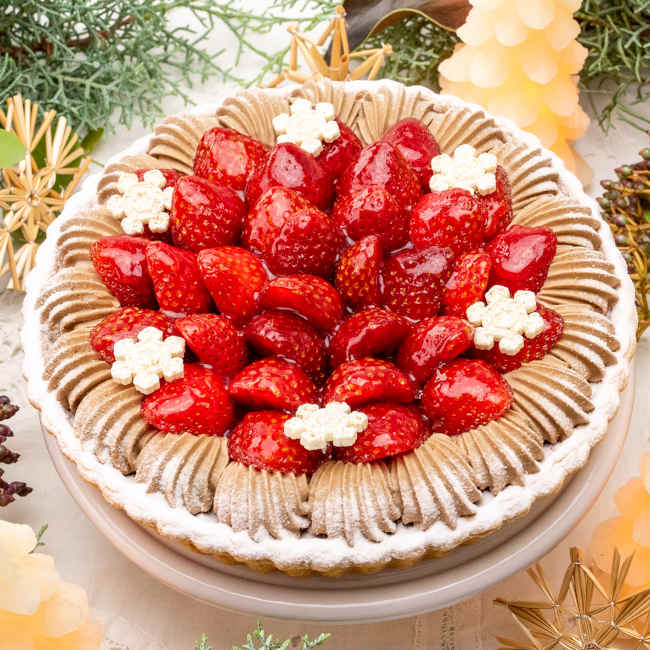 キル フェ ボンのクリスマスケーキ「イチゴとチョコレートクリームのタルト」