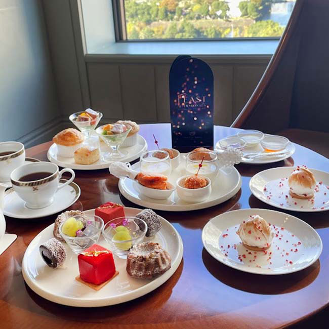 帝国ホテル 東京「インペリアルラウンジ アクア」　Feast Afternoon Tea