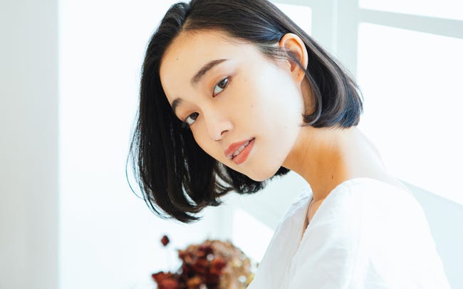 湿気に負けない美髪へ。雨の日のヘアケア特集