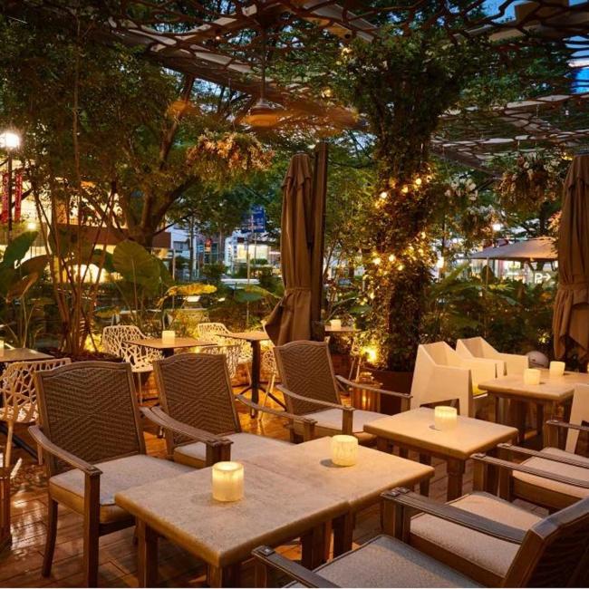 ザ ストリングス 表参道「Cafe & Dining ZelkovA」