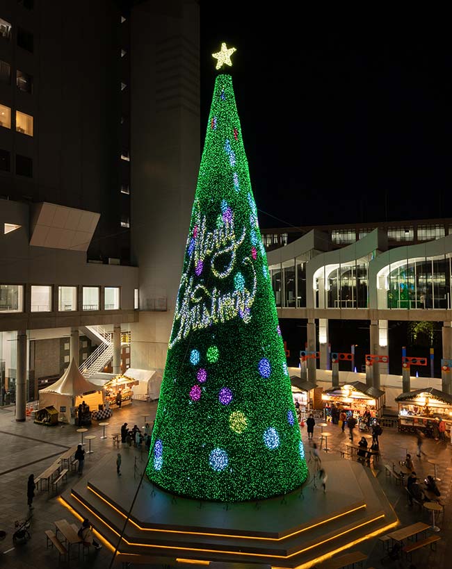 梅田スカイビル「UMEDA SKY BUILDING Christmas 2024」