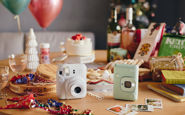 「instax“チェキ”」の詳細はこちら