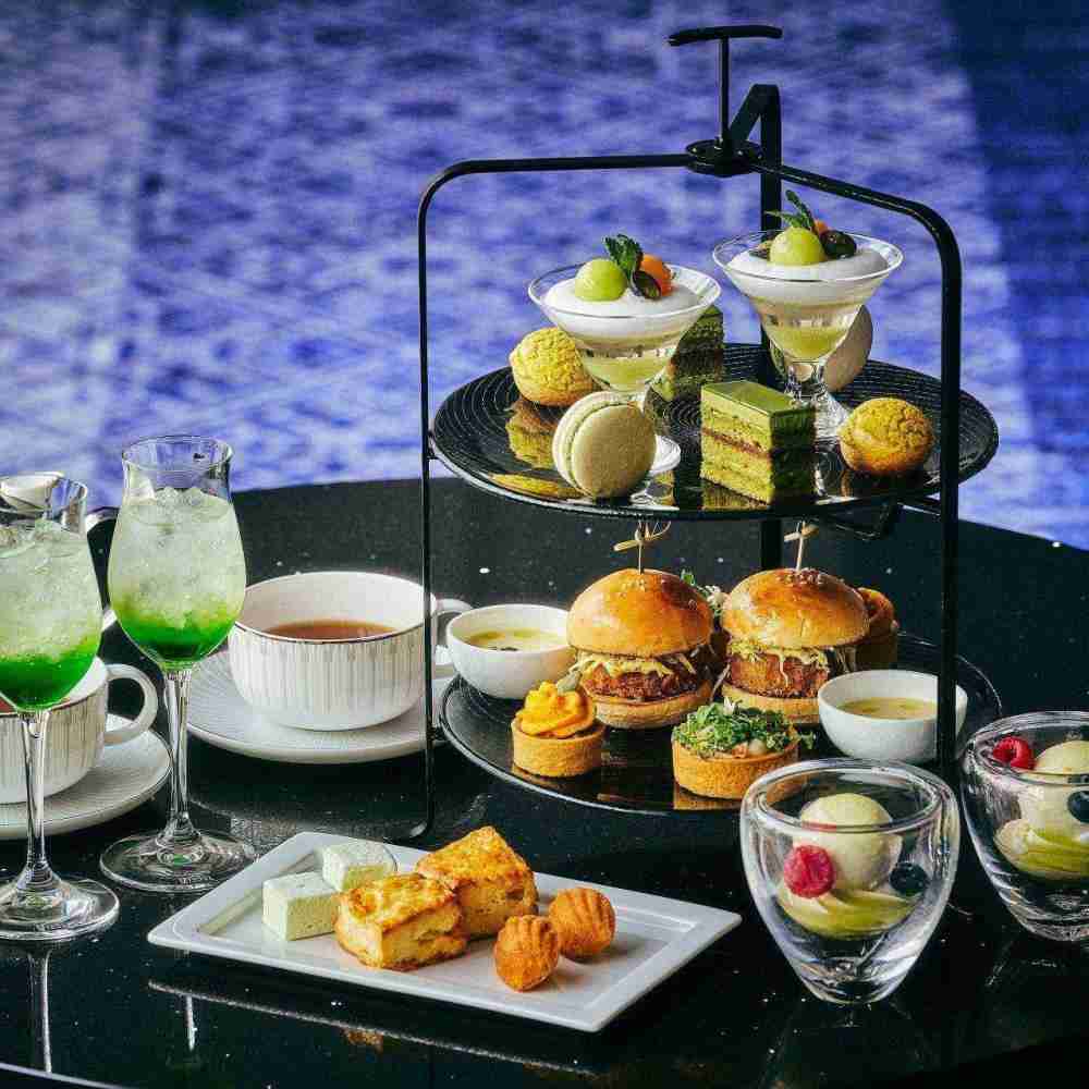 Bar ＆ Lounge Melody（新高島）／メロンのミニパフェ付き！ホテルバーで楽しむ抹茶とメロンの美食時間