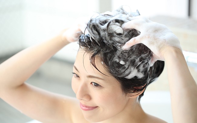 頭皮が乾燥する人におすすめの対策とは？