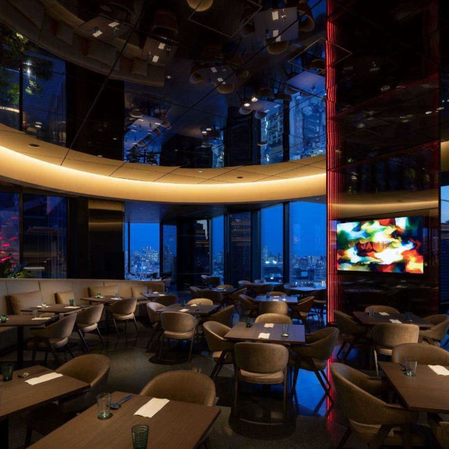 JAM17 DINING／HOTEL GROOVE SHINJUKU, A PARKROYAL Hotel／オープンキッチンやルーフトップテラス席も