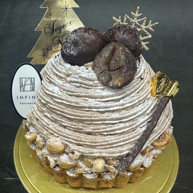 ジョエル・ロ ブションのクリスマスケーキ「ノエル ブランブラン」