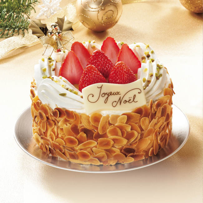 ファミリーマートのクリスマスケーキ「ミルフィーユ・シャンティ」