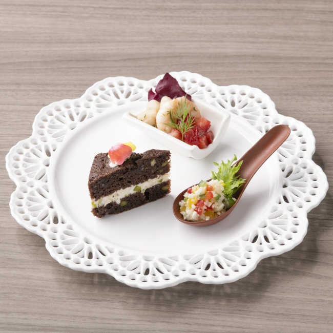 ヒルトン東京ベイ「Strawberry×Chocolate Afternoon Tea」