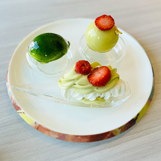 ヒルトン横浜　メロン食べ放題アフタヌーンティービュッフェ「メロンと新緑の果実」