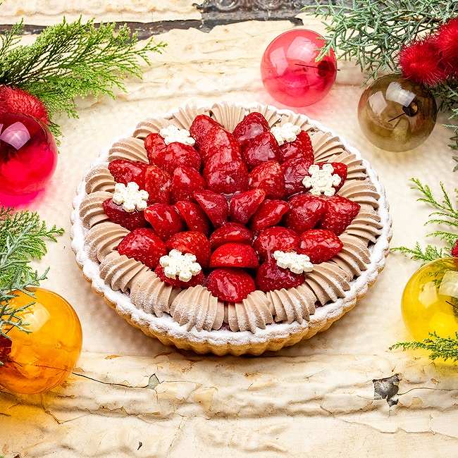 キル フェ ボンのクリスマスケーキ「イチゴとチョコレートクリームのタルト」