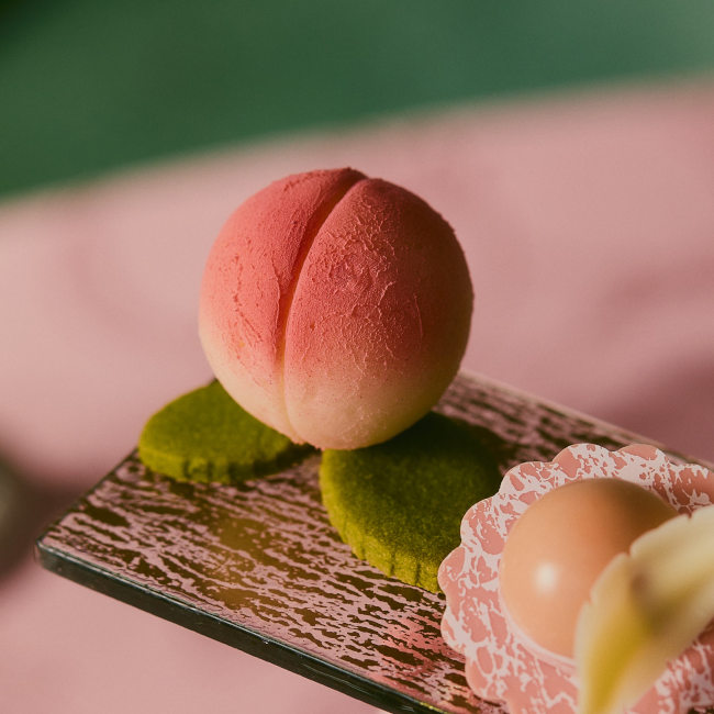 THE THOUSAND KYOTO　アフタヌーンティー「Let them eat Peach Afternoon Tea ～桃を食べればいいじゃない～」