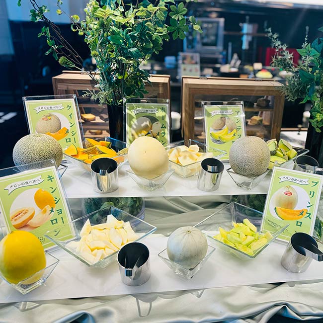 ヒルトン横浜　メロン食べ放題アフタヌーンティービュッフェ「メロンと新緑の果実」