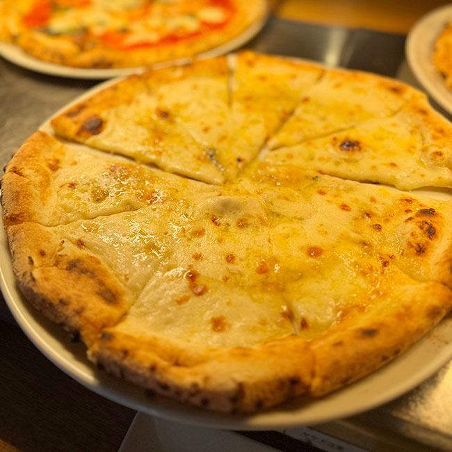 XEX日本橋メロン食べ放題＆イタリア料理ランチビュッフェ　クアトロフォルマッジ
