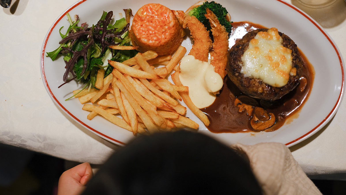 お子様メニューがある東京のフレンチ8選。家族の食事会やお祝いに本格フランス料理という選択肢はいかが？