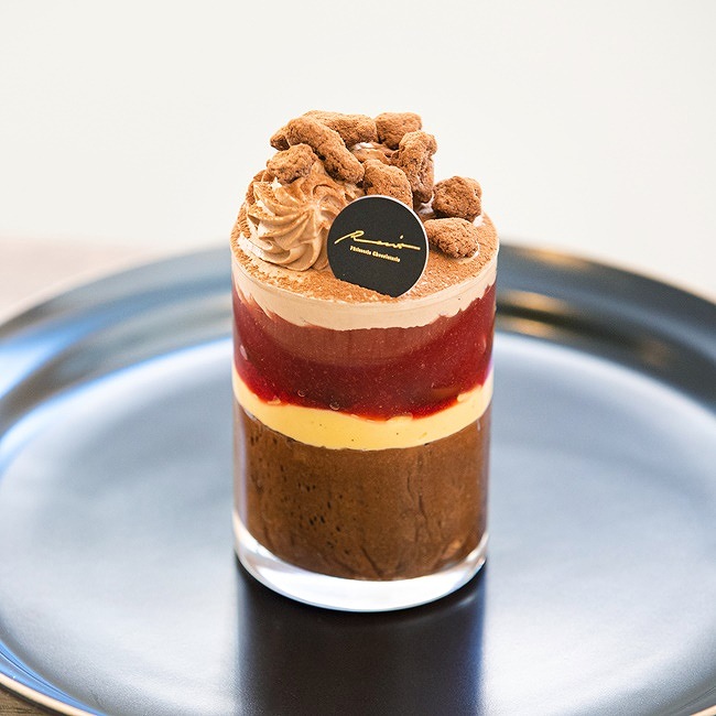 東松原「Patisserie Chocolaterie Recit (パティスリー ショコラトリー レシィ)」のショートケーキの魅力３