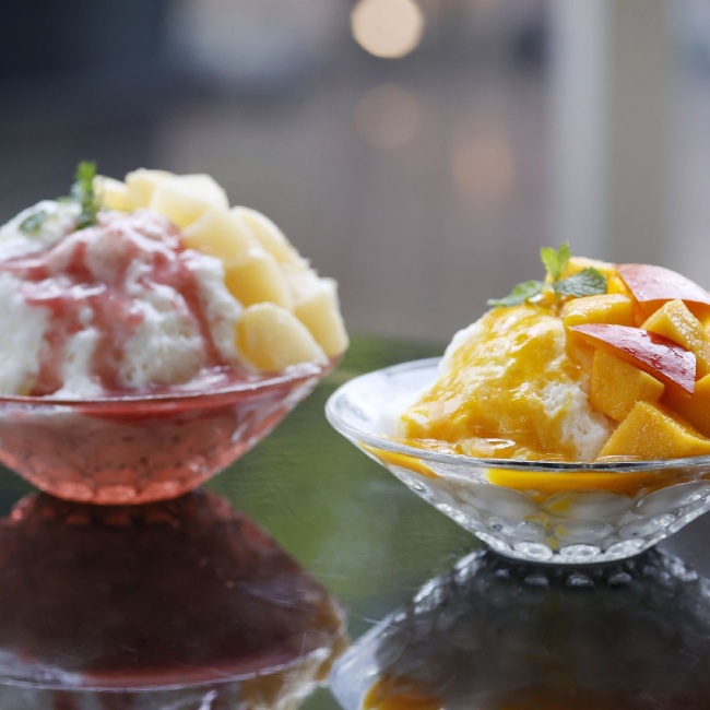 東京マリオットホテルにふわふわ食感のかき氷が登場。芳醇な香り広がるマンゴーとみずみずしい桃の2種