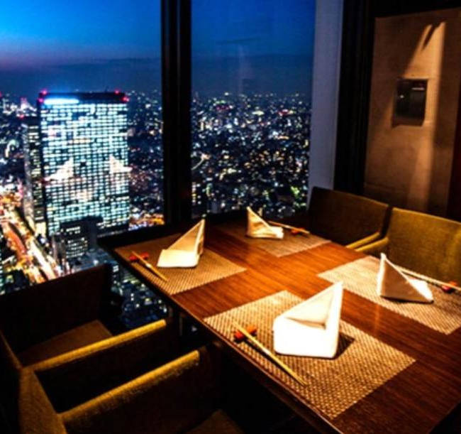 星空の中へ（西新宿）／新宿の夜景堪能。飲み放題付きも嬉しい