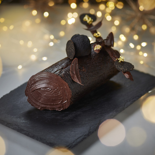 帝国ホテル 東京のチョコレートクリスマスケーキ「Truffe「S」2022」