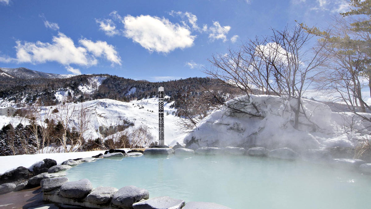 雪見の露天風呂11選。関東近郊のおすすめ宿を厳選！【2024】