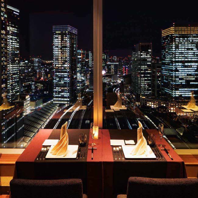 Dining ＆ Bar TENQOO／丸の内のきらめく夜景を満喫