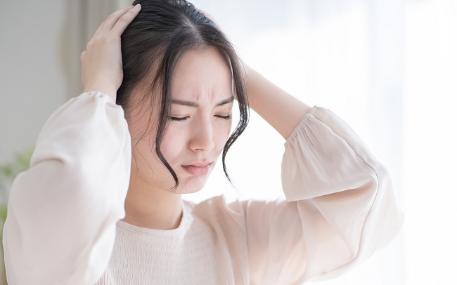 天気痛は、耳が気圧の変化に反応して起こる