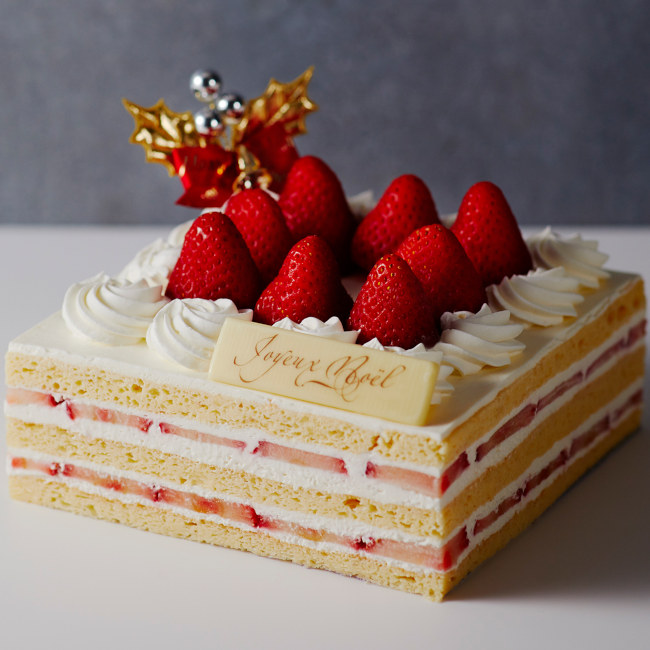 京王プラザホテルのクリスマスケーキ「低糖質ショートケーキ」