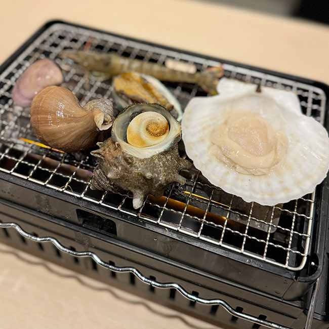 海鮮・鮨 食べ放題 かに村 上野本店　ビュッフェ　海鮮浜焼き盛り