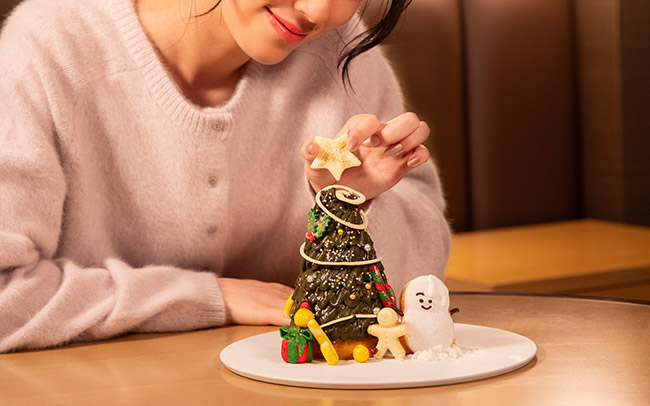 クリスマスケーキを食べる