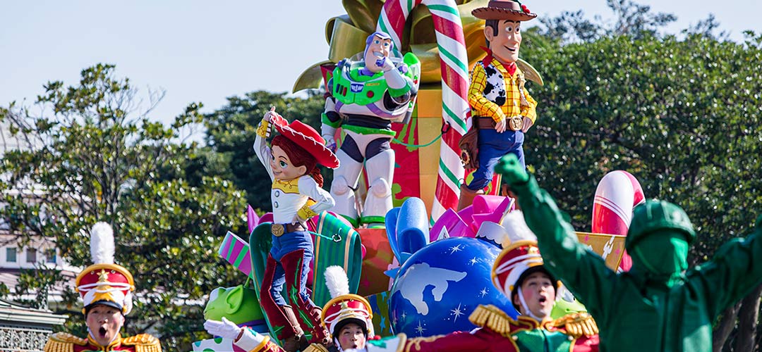 【ディズニー攻略】「ジャンボリミッキー！」や限定パレードほか、東京ディズニーランドで子供と一緒にクリスマスの思い出づくり