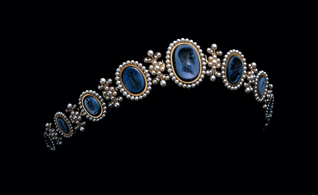 ショーメ　時空を超える宝飾芸術の世界 ナポリ王妃カロリーヌ・ミュラのバンドー・ティアラ